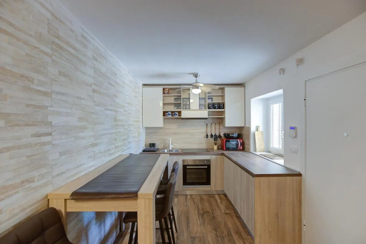 Cvrk Family House Novi Vinodolski Apartment