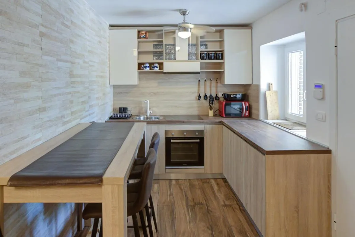 Apartment Cvrk Family House Novi Vinodolski Croatia