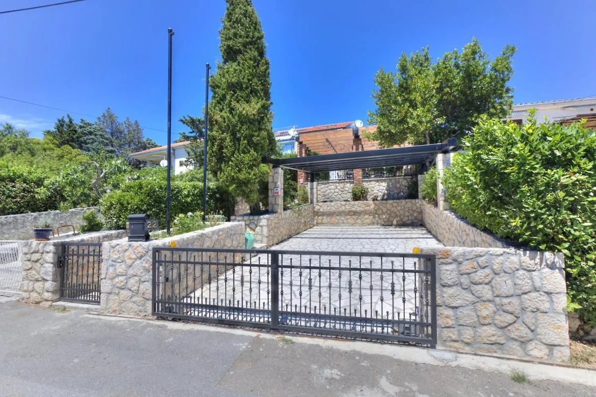 Cvrk Family House Novi Vinodolski