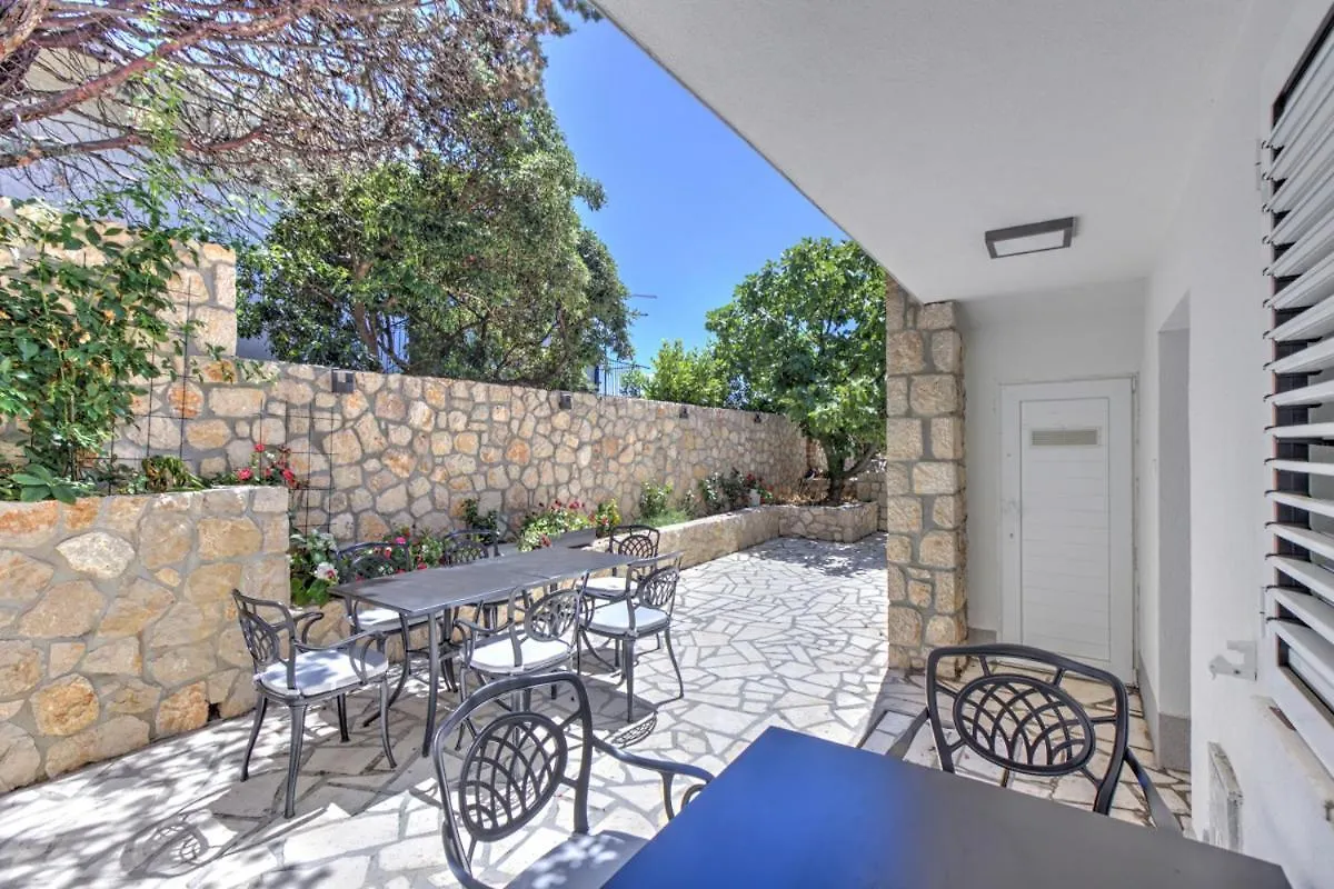 Apartment Cvrk Family House Novi Vinodolski