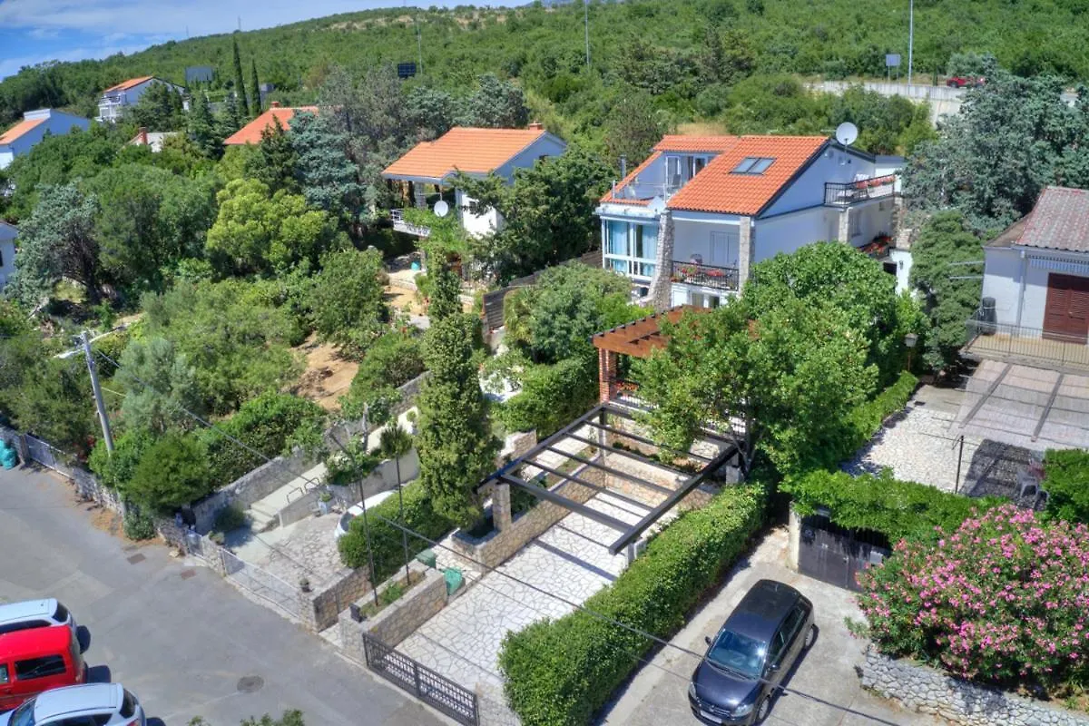Cvrk Family House Novi Vinodolski 0*,